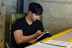 Nói là làm, Lee Seung Gi chính thức kiện CEO của Hook Entertainment