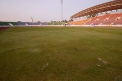 Sân vận động của Lào bị chê thậm tệ sau trận mở màn AFF Cup