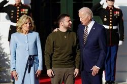 Tổng thống Ukraine tới Washington, Mỹ chào đón bằng viện trợ 'khủng'