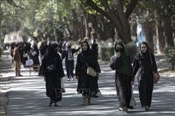 Taliban cấm hoàn toàn nữ giới Afghanistan được tiếp cận giáo dục
