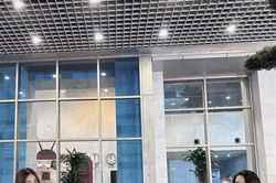 Bình An gây hoang mang khi để 'vợ chính, vợ hờ' xuất hiện cùng một khung hình
