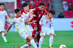 Quang Hải nghỉ tập nhưng sẽ ra sân đấu Malaysia