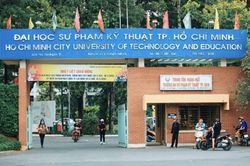 Một trường cho sinh viên trượt môn nếu thi học kỳ dưới 3 điểm