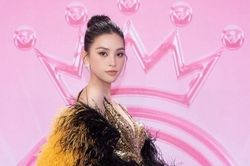 Hoa hậu Tiểu Vy, Đỗ Thị Hà và dàn người đẹp 'đổ bộ' thảm đỏ chung kết Hoa hậu Việt Nam 2022