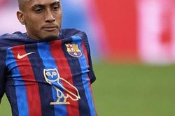 Barca cân nhắc bán Raphinha chỉ sau 1 mùa giải