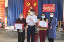 Phân bổ 240 triệu đồng chăm lo tết cho hộ nghèo