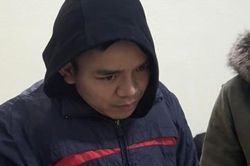 Bắt tại trận thanh niên đang vận chuyển 10 bánh heroin