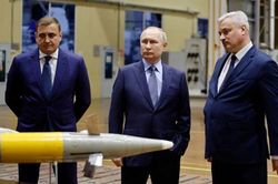 Tổng thống Putin giao nhiệm vụ 'nóng' cho công nghiệp quốc phòng Nga