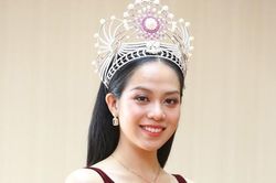 Hoa hậu Huỳnh Thị Thanh Thủy sau một ngày đăng quang