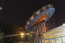 TP.Thủ Đức: Đu quay cảm giác mạnh bị sự cố, nhiều trẻ em la hét, hoảng loạn