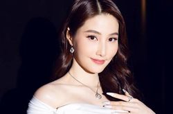 Diễm My 9X được bạn trai cầu hôn trên khinh khí cầu