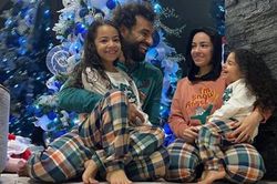 Salah bị chỉ trích vì bức ảnh đón Giáng sinh