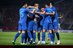 Thái Lan 4-0 Philippines: Dangda xứng danh 'Voi đầu đàn'