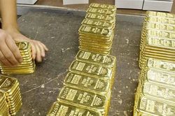 Vàng thế giới tăng, trong nước 'nín thở' trước giờ mở cửa