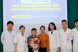 Dùng kỹ thuật ECMO cứu sống bé 10 tuổi bị nhiễm khuẩn huyết, hội chứng suy hô hấp cấp