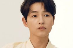 Bạn Song Joong Ki tiết lộ: 'Anh ấy giới thiệu bạn gái với tất cả bạn thân'