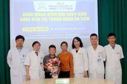 Bé 10 tuổi nhiễm khuẩn huyết thoát 'cửa tử' nhờ ECMO