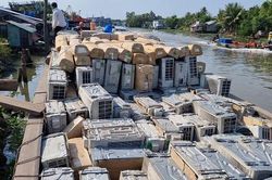 Hơn 10 năm tù cho 2 đối tượng chở hàng trái phép qua biên giới