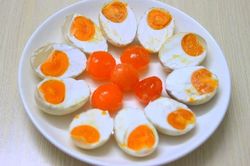 3 cách làm trứng muối tại nhà đơn giản, đảm bảo thành công ngay từ lần đầu
