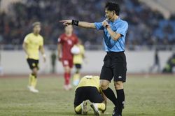 Luật FIFA khẳng định 11m cho tuyển Việt Nam là chính xác