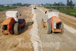 Cao tốc Thanh Hóa - Ninh Bình: Thông xe nhưng phương tiện chưa thể đi lại