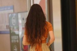 Mặc váy ngắn ra đường từng có thể bị phạt tù 6 tháng