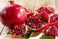 Ăn lựu tốt đủ đường vừa chống ung thư, vừa tăng cường sinh lý nhưng một số người nên tránh xa