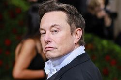 Khủng hoảng của Elon Musk