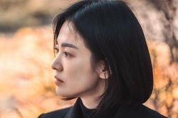 Tin tức hẹn hò của Song Joong Ki ảnh hưởng đến công việc của Song Hye Kyo như thế nào?