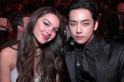 MTV và Grammy chọn V BTS là khoảnh khắc mang tính biểu tượng nhất của năm 2022