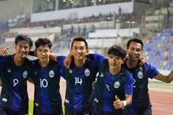 Highlights Campuchia 5-1 Brunei: Mưa bàn thắng và mưa... tình huống bỏ lỡ