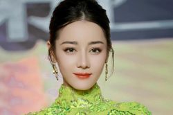 Địch Lệ Nhiệt Ba chính thức nhận quả ngọt sau thời gian dài che giấu