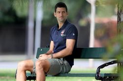 Novak Djokovic lặng lẽ trở lại Australia