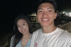 Bạn gái có mặt ở Singapore để cổ vũ Văn Hậu vượt qua thời điểm khó khăn
