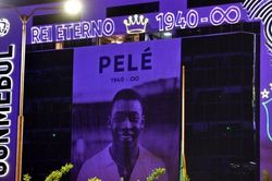 Tin bóng đá tối 30/12 : Brazil quốc tang 3 ngày tưởng nhớ Pele