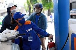 Thuế bảo vệ môi trường xăng, dầu giảm từ 600-2.000 đồng/lít từ 1/1/2023