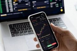 VCBS: Nhà đầu tư nên chốt lãi nếu VN-Index tăng mạnh