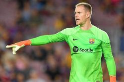 Barcelona vs Espanyol (20h00 hôm nay): Những 'bàn thắng' của Ter Stegen