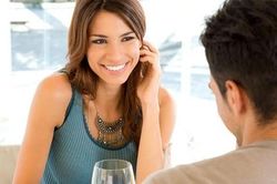 Giám đốc tự 'đạp đổ' cả sự nghiệp và gia đình vì lý do nhiều quý ông 'vướng xong rồi chết lịm'