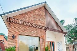 Ngôi nhà cấp 4 phong cách Hàn Quốc mẹ đơn thân tặng hai con và bố mẹ
