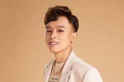 Hồ Văn Cường lần đầu có 'tài sản riêng' sau nhiều năm ca hát