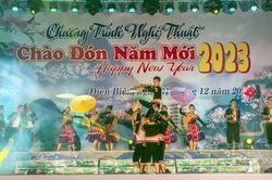 Chương trình nghệ thuật Hoa xuân đất nước chào đón năm mới 2023