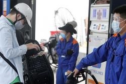 Giá xăng RON 95-III tăng 1.000 đồng/lít ngay ngày đầu năm mới