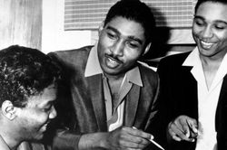 Ca khúc 'Reach Out (I'll Be There)' của The Four Tops: 'Hãy xin, sẽ được'