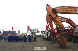 Phú Yên khởi công 2 dự án thành phần cao tốc bắc-nam