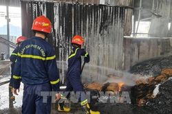 Cháy lớn tại Cụm công nghiệp Cẩm Thịnh, Quảng Ninh