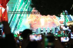 Ấn tượng khoảnh khắc đón năm mới 2023 tại Hà Nội