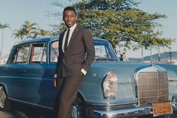 Những mẫu ôtô gắn liền với tên tuổi Pele