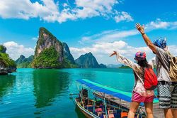 Những lưu ý khi đi du lịch Tết Nguyên đán để có một hành trình trọn vẹn