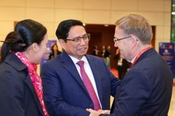 Chính phủ luôn đồng hành, sát cánh cùng doanh nghiệp